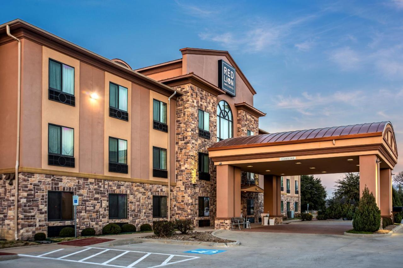 Red Lion Inn & Suites Mineral Wells Ngoại thất bức ảnh