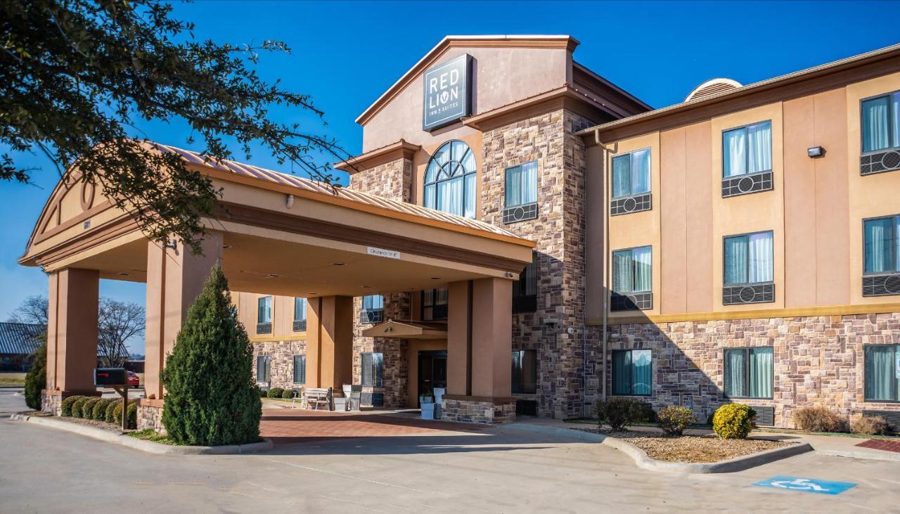 Red Lion Inn & Suites Mineral Wells Ngoại thất bức ảnh