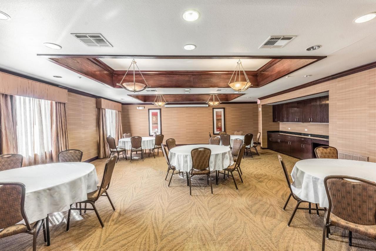 Red Lion Inn & Suites Mineral Wells Ngoại thất bức ảnh